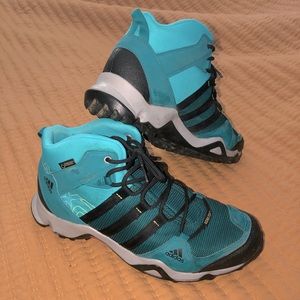 Adidas AX2 Women’s Mid GTX hiking boots-waterproof